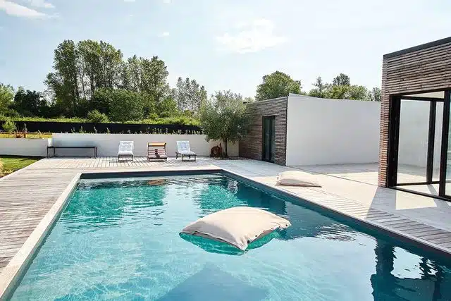 idee-piscine-moderne-pavia